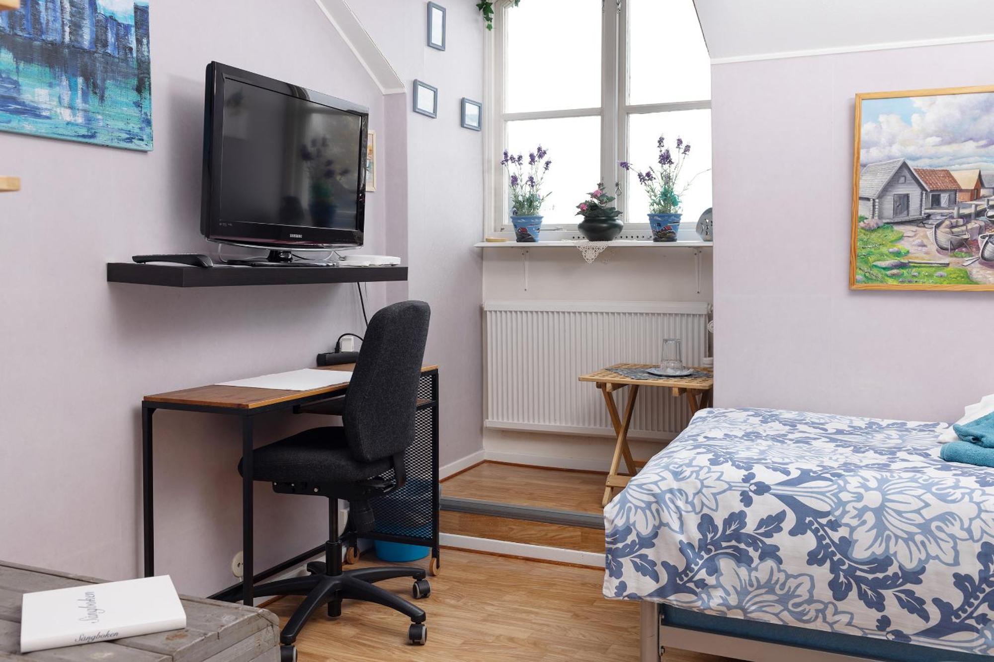 Christinas Gaestgifveri B&B Ervalla Екстер'єр фото
